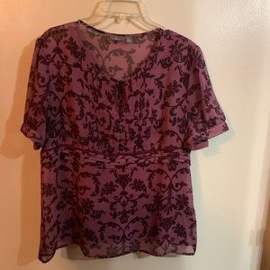 Shortsleeved sheer top with cami